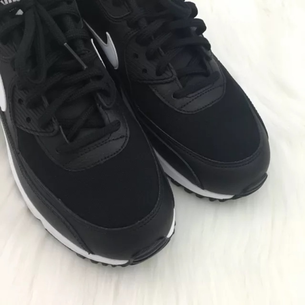 Women's Nike Air Max 90 Black + White Sneakers - Picture 4 of 8